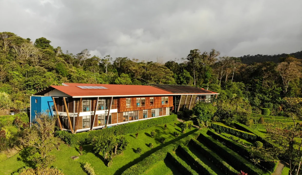 w2560_item_12620_celeste_mountain_lodge_2_7b26fbe75d